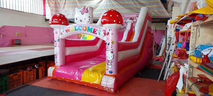 سرسره بادی طرح کیتی